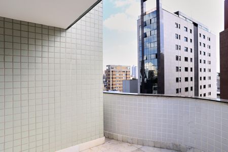 Apartamento à venda com 268m², 4 quartos e 6 vagasVaranda da Sala