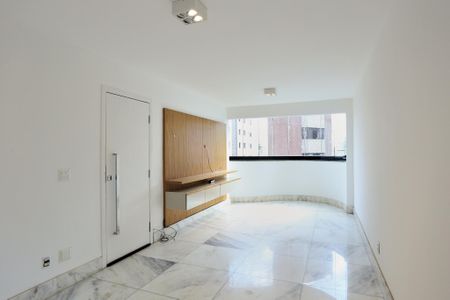 Apartamento à venda com 268m², 4 quartos e 6 vagasSala 2