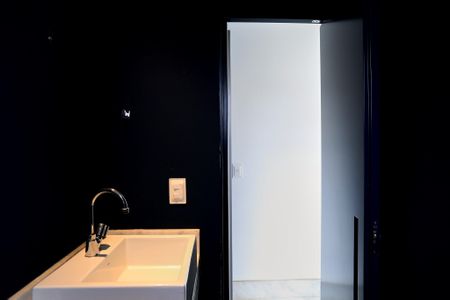 Apartamento à venda com 268m², 4 quartos e 6 vagasLavabo 1