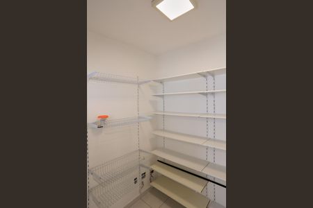 Apartamento à venda com 268m², 4 quartos e 6 vagasQuarto de Serviço