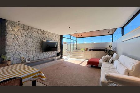 Apartamento à venda com 4 quartos, 220m² em Renascença, Belo Horizonte