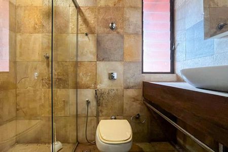 Casa à venda com 650m², 5 quartos e 11 vagas