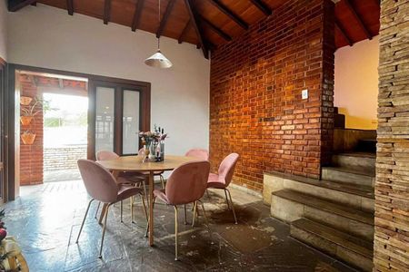 Casa à venda com 5 quartos, 650m² em Pampulha, Belo Horizonte