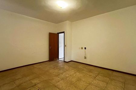 Casa à venda com 650m², 5 quartos e 11 vagas