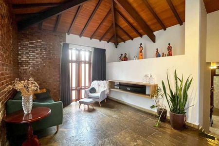 Casa à venda com 5 quartos, 650m² em Pampulha, Belo Horizonte