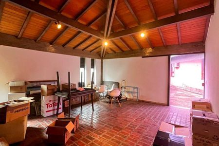 Casa à venda com 5 quartos, 650m² em Pampulha, Belo Horizonte