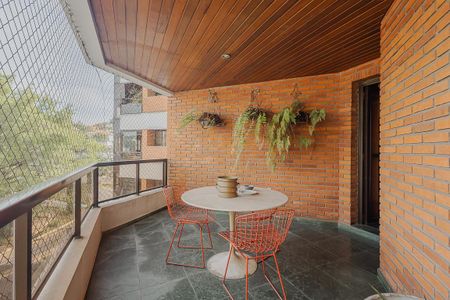 Varanda de apartamento à venda com 3 quartos, 237m² em Sumarezinho, São Paulo