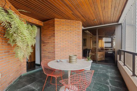 Varanda de apartamento à venda com 3 quartos, 237m² em Sumarezinho, São Paulo