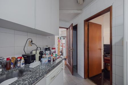 Apartamento à venda com 237m², 3 quartos e 3 vagasCozinha