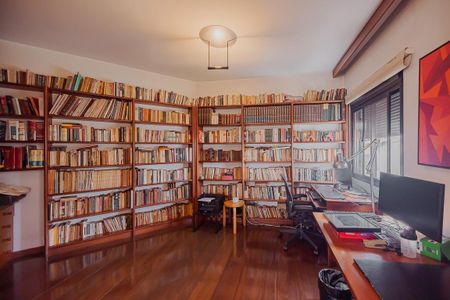 Sala 1 de apartamento à venda com 3 quartos, 237m² em Sumarezinho, São Paulo