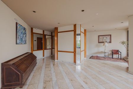 Apartamento à venda com 237m², 3 quartos e 3 vagasHall social