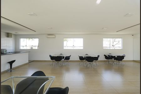 Apartamento para alugar com 45m², 2 quartos e 1 vagaÁrea comum - Salão de festas