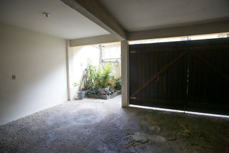 Casa à venda com 125m², 3 quartos e 2 vagasGaragem