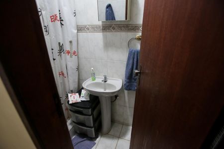 Casa à venda com 125m², 3 quartos e 2 vagasBanheiro Social