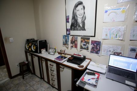 Casa à venda com 125m², 3 quartos e 2 vagasQuarto 2