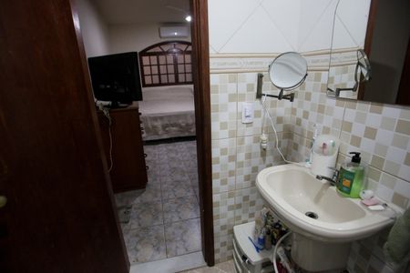 Casa à venda com 125m², 3 quartos e 2 vagasBanheiro da Suíte