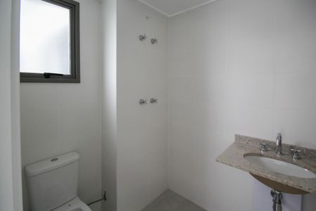 Apartamento à venda com 85m², 2 quartos e 2 vagasBanheiro da Suíte 2