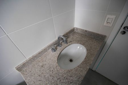 Apartamento à venda com 85m², 2 quartos e 2 vagasBanheiro da Suíte 1