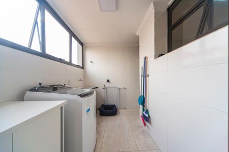 Apartamento à venda com 144m², 3 quartos e 2 vagasÁrea de Serviço