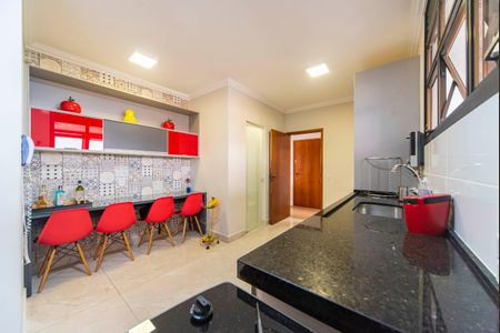 Apartamento à venda com 144m², 3 quartos e 2 vagasCozinha