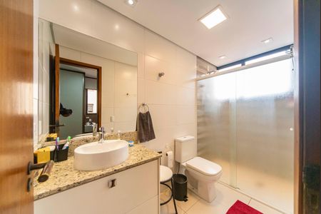 Apartamento à venda com 144m², 3 quartos e 2 vagasBanheiro do Quarto 3