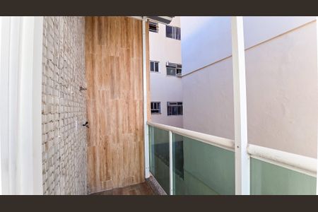 Apartamento para alugar com 100m², 2 quartos e 1 vagaÁrea de Serviço