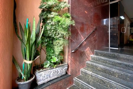 Entrada de apartamento para alugar com 2 quartos, 64m² em Centro, Belo Horizonte