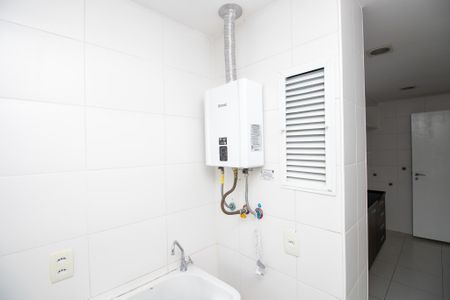 Apartamento à venda com 79m², 2 quartos e 1 vagaÁrea de Serviço