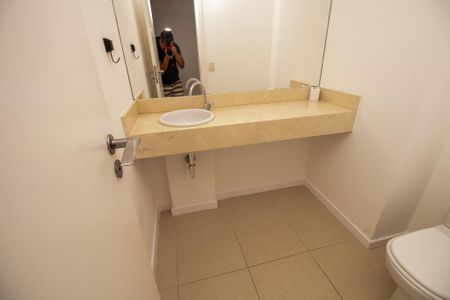 Apartamento à venda com 79m², 2 quartos e 1 vagaLavabo