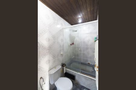 Casa para alugar com 10m², 3 quartos e 8 vagasBanheiro da Suíte 1