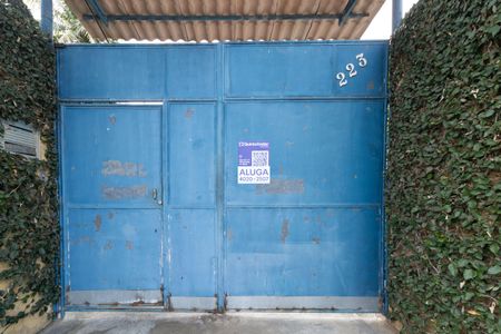 Casa para alugar com 10m², 3 quartos e 8 vagasPlaquinha