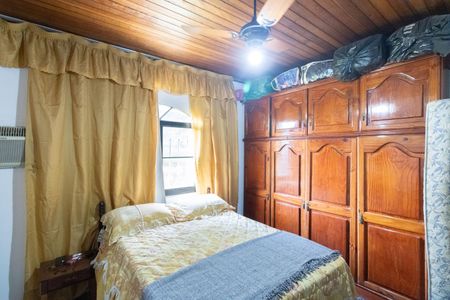 Casa para alugar com 10m², 3 quartos e 8 vagasSuíte  2