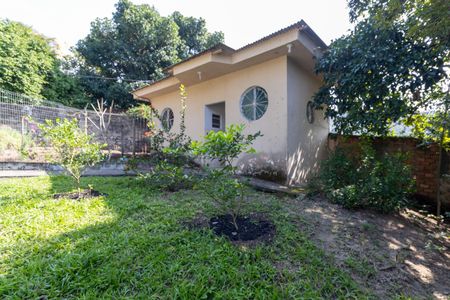 Casa para alugar com 10m², 3 quartos e 8 vagasDependência de Empregada