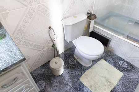 Casa para alugar com 10m², 3 quartos e 8 vagasBanheiro da Suíte 1