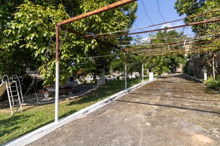 Casa para alugar com 10m², 3 quartos e 8 vagasÁrea externa