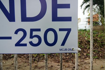 Casa à venda com 70m², 2 quartos e 1 vaga Casa à venda com 70m², 2 quartos e 1 vagaPlaquinha