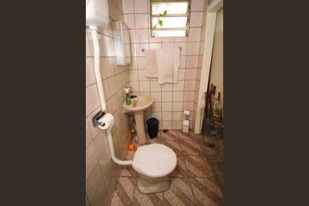 Casa à venda com 70m², 2 quartos e 1 vaga Casa à venda com 70m², 2 quartos e 1 vagaBanheiro de serviço