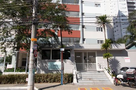 Apartamento à venda com 96m², 2 quartos e 2 vagasFachada e Portaria