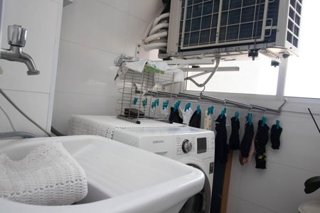 Apartamento à venda com 96m², 2 quartos e 2 vagasÁrea de Serviço