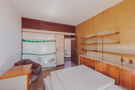 Casa à venda com 570m², 4 quartos e 5 vagasQuarto 1