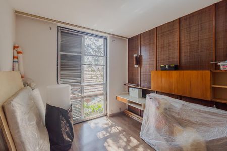 Casa à venda com 570m², 4 quartos e 5 vagasQuarto 2