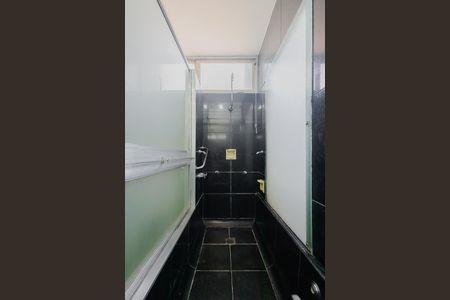 Casa à venda com 570m², 4 quartos e 5 vagasBanheiro da Suíte