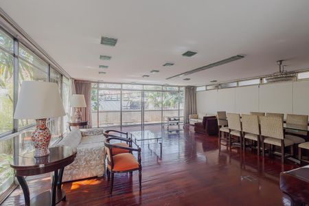 Sala de casa à venda com 4 quartos, 570m² em Jardim Paulista, São Paulo