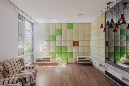 Casa à venda com 570m², 4 quartos e 5 vagasSuíte