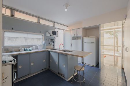 Casa à venda com 570m², 4 quartos e 5 vagasCozinha