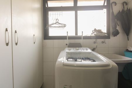 Apartamento à venda com 64m², 2 quartos e 1 vagaÁrea de Serviço