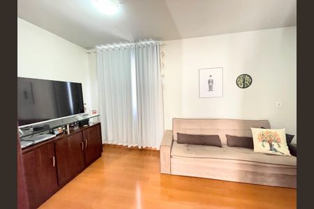 Sala de apartamento à venda com 4 quartos, 68m² em Sagrada Família, Belo Horizonte