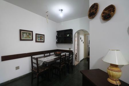 Sala de apartamento para alugar com 2 quartos, 78m² em Vila Luis Antonio, Guarujá