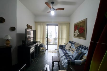 Sala de apartamento para alugar com 2 quartos, 78m² em Vila Luis Antonio, Guarujá