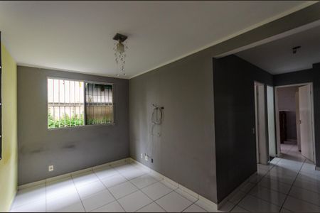 Sala de apartamento para alugar com 2 quartos, 46m² em Jaraguá, São Paulo